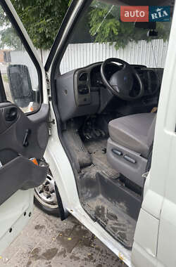 Грузопассажирский фургон Ford Transit 2005 в 