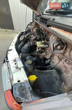Грузовой фургон Ford Transit 1998 в 