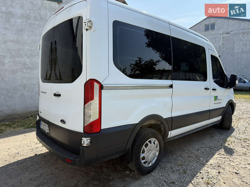 Микроавтобус Ford Transit 2017 в Тыврове