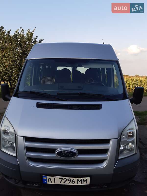 Мікроавтобус Ford Transit 2010 в 
