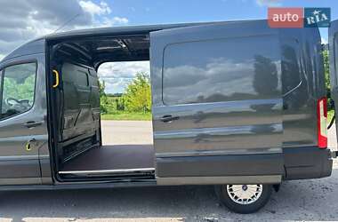 Грузовой фургон Ford Transit 2018 в 