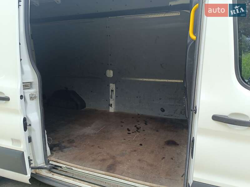 Грузовой фургон Ford Transit 2014 в Белополье