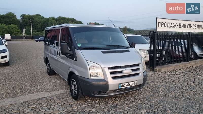 Микроавтобус Ford Transit 2006 в Тячеве