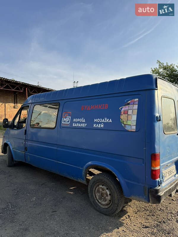 Грузовой фургон Ford Transit 1993 в Черновцах