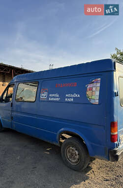 Грузовой фургон Ford Transit 1993 в 