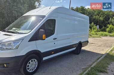 Грузовой фургон Ford Transit 2016 в 