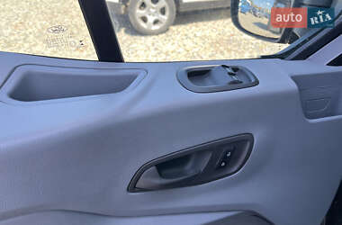 Вантажний фургон Ford Transit 2016 в 
