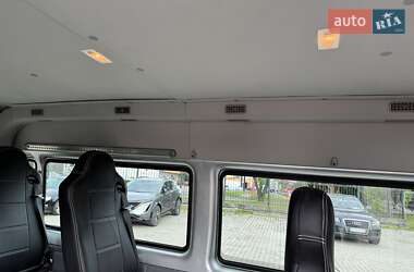 Мікроавтобус Ford Transit 2013 в 