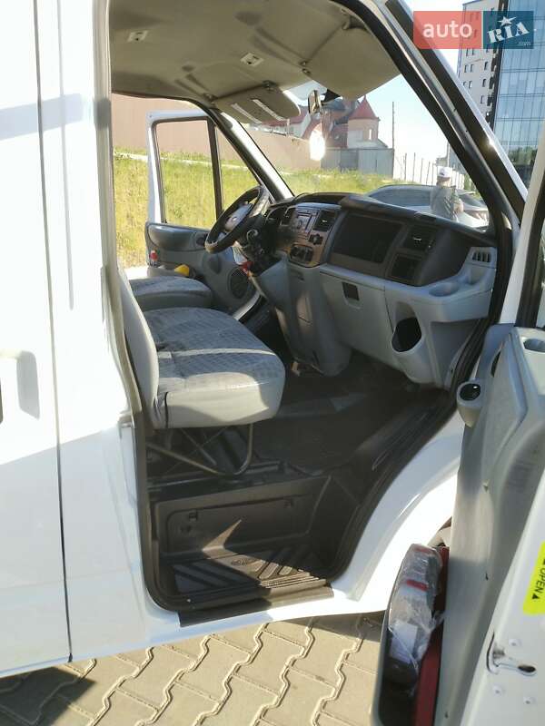 Грузовой фургон Ford Transit 2012 в Тернополе