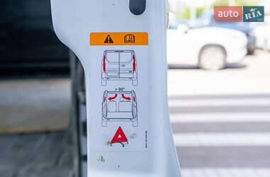 Грузовой фургон Ford Transit 2023 в 