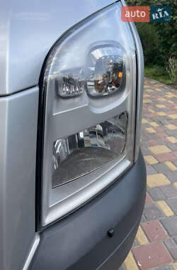 Грузовой фургон Ford Transit 2011 в 