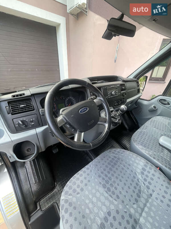 Грузовой фургон Ford Transit 2011 в Киеве