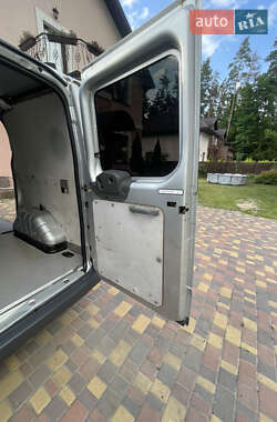 Грузовой фургон Ford Transit 2011 в 