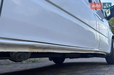 Грузовой фургон Ford Transit 2006 в 