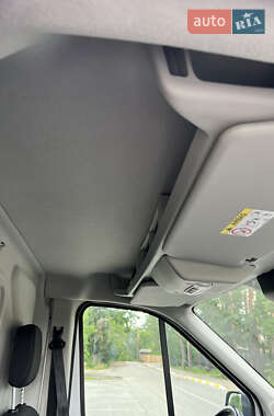 Вантажний фургон Ford Transit 2020 в 