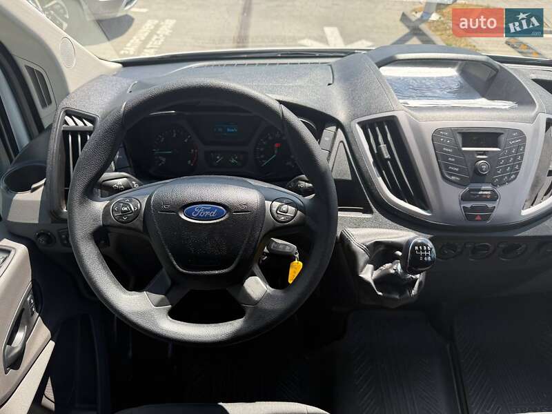 Микроавтобус Ford Transit 2023 в Ивано-Франковске
