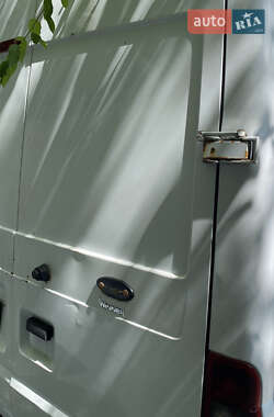 Грузовой фургон Ford Transit 2010 в 