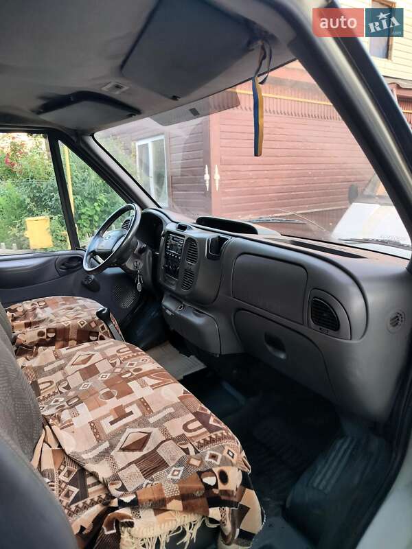 Грузопассажирский фургон Ford Transit 2004 в Рокитном