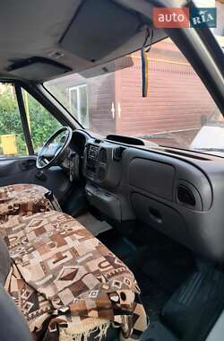 Вантажопасажирський фургон Ford Transit 2004 в 