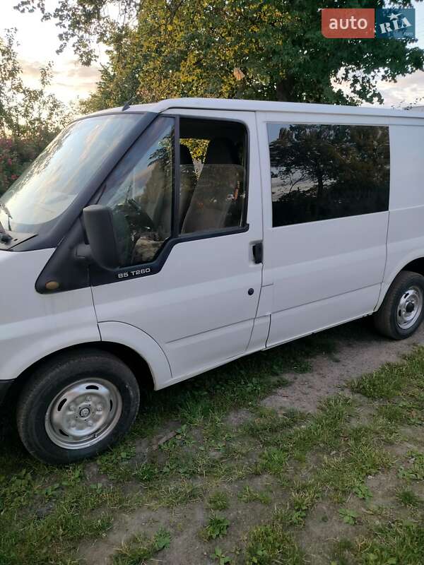 Грузопассажирский фургон Ford Transit 2004 в Рокитном