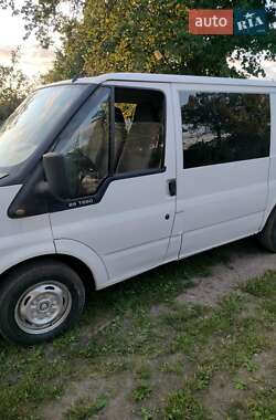 Вантажопасажирський фургон Ford Transit 2004 в 