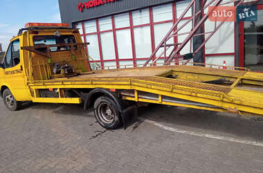 Эвакуатор Ford Transit 1990 в 