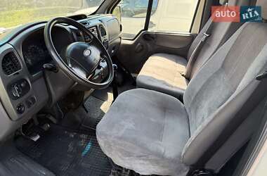Грузовой фургон Ford Transit 2001 в 