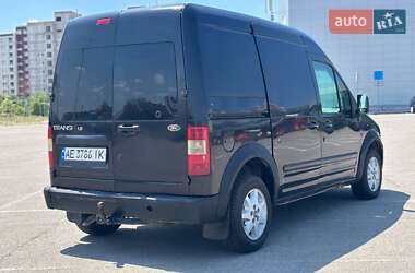 Грузовой фургон Ford Transit 2003 в 