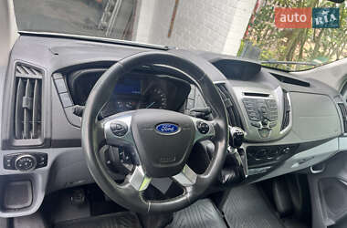 Мікроавтобус Ford Transit 2015 в 
