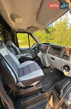 Вантажний фургон Ford Transit 2010 в 