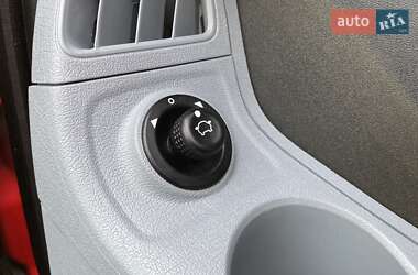 Грузовой фургон Ford Transit 2012 в 