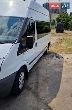 Мікроавтобус Ford Transit 2013 в 