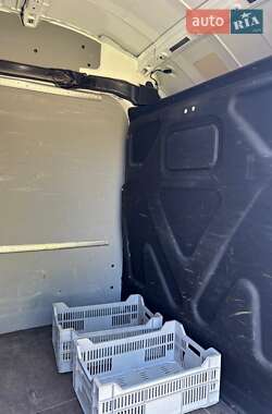 Вантажний фургон Ford Transit 2020 в 