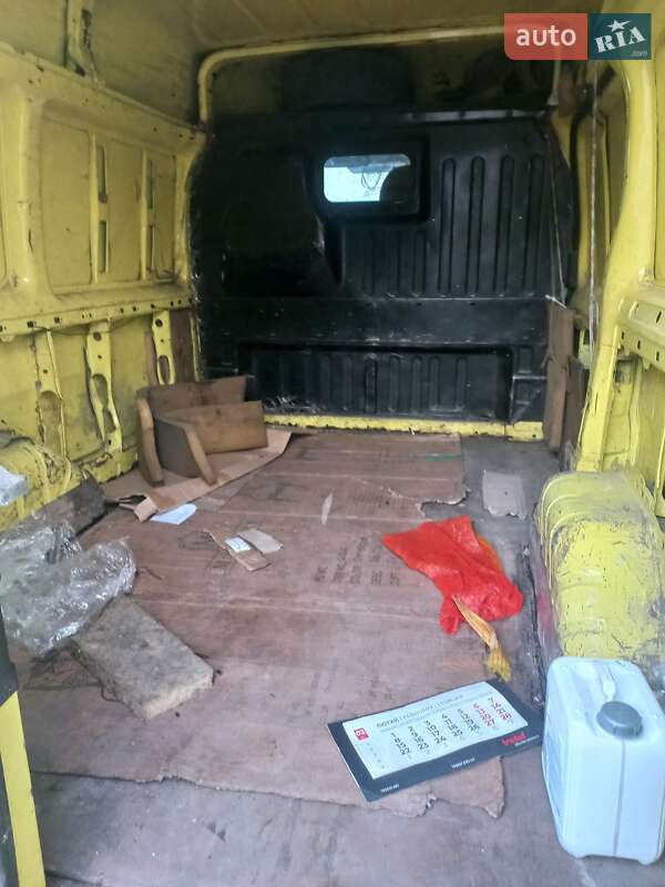 Вантажний фургон Ford Transit 2002 в Києві