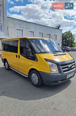 Микроавтобус Ford Transit 2007 в Бершади