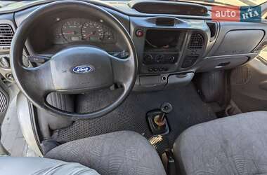 Вантажний фургон Ford Transit 2005 в 