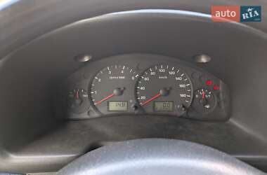 Вантажний фургон Ford Transit 2005 в 