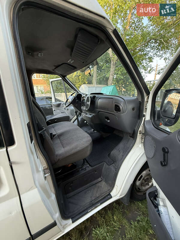 Вантажний фургон Ford Transit 2005 в Іванові