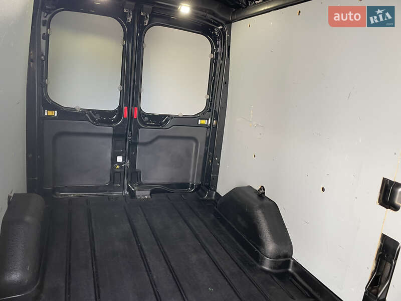 Грузовой фургон Ford Transit 2016 в Ковеле