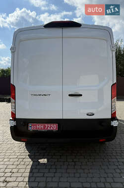 Грузовой фургон Ford Transit 2020 в 