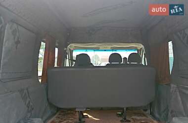 Грузопассажирский фургон Ford Transit 2001 в 