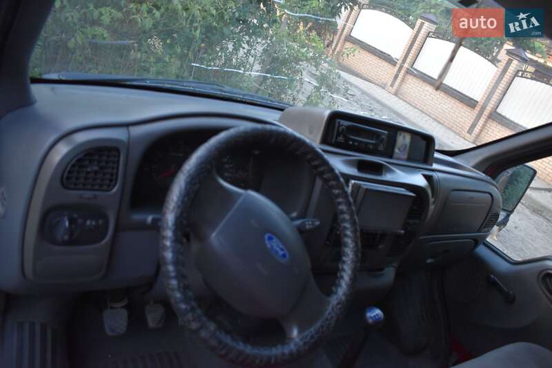 Грузовой фургон Ford Transit 2004 в Измаиле