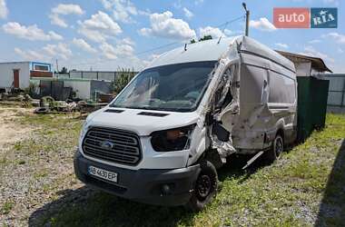 Вантажний фургон Ford Transit 2016 в 