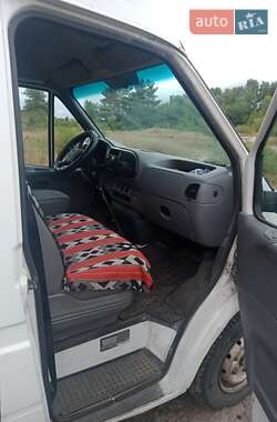 Грузовой фургон Ford Transit 1999 в 