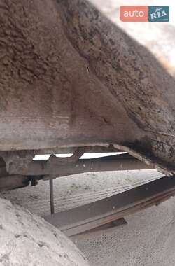 Грузовой фургон Ford Transit 1999 в 
