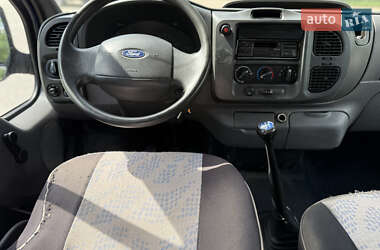 Микроавтобус Ford Transit 2005 в 