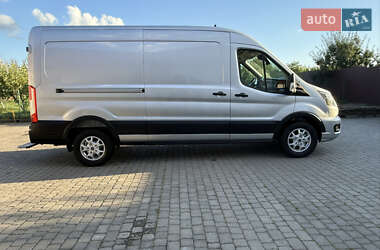 Грузовой фургон Ford Transit 2022 в 
