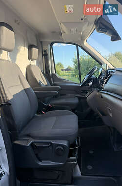 Грузовой фургон Ford Transit 2022 в 