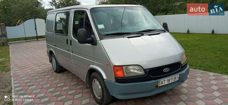 Грузопассажирский фургон Ford Transit 1999 в 