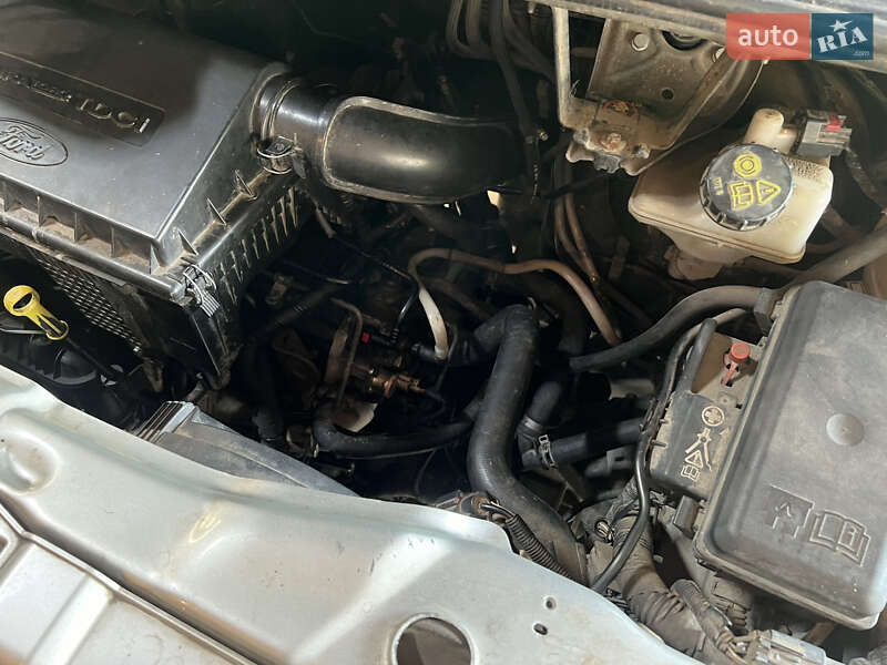 Вантажний фургон Ford Transit 2008 в Старокостянтинові